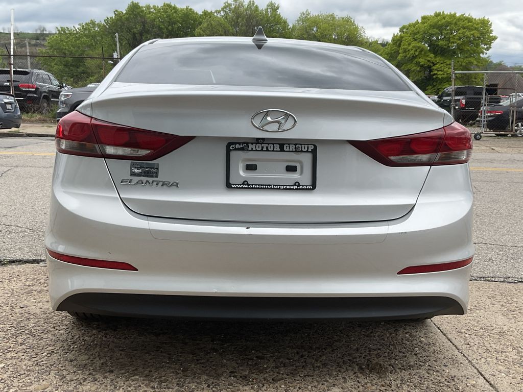 2018 Hyundai Elantra Image 8