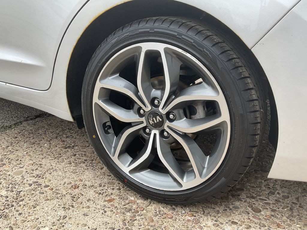 2018 Hyundai Elantra Image 10