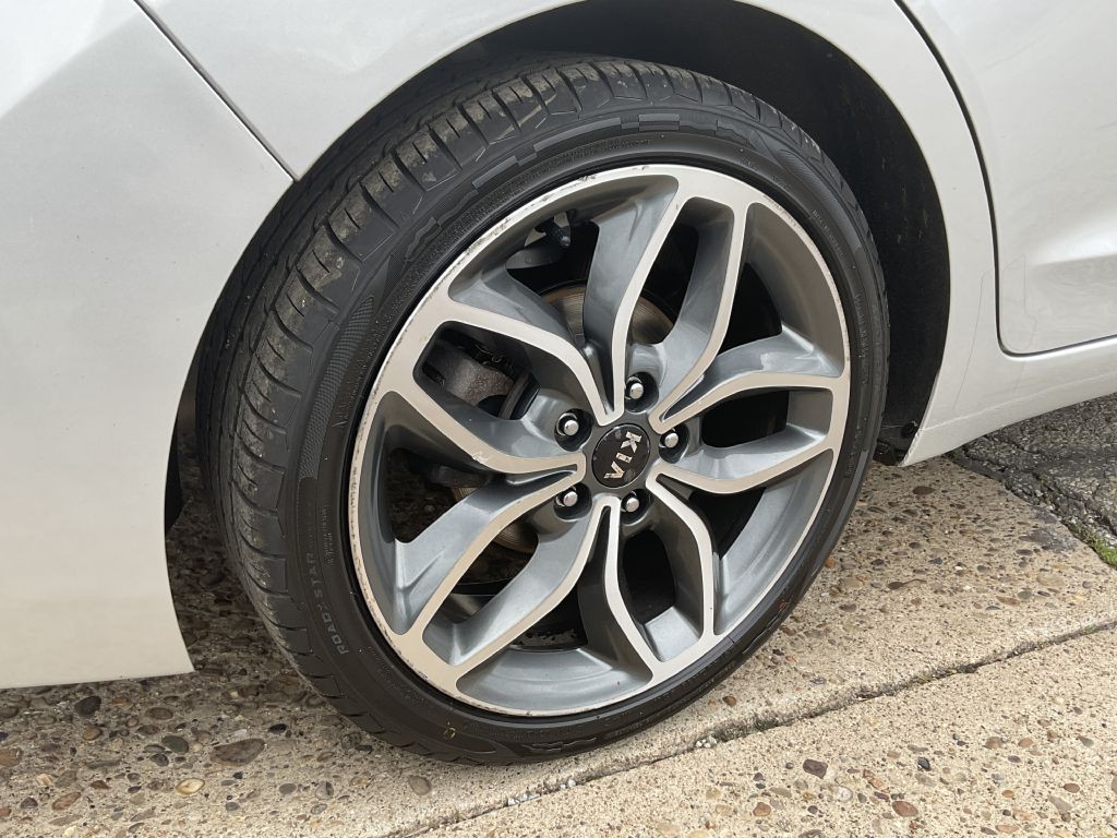 2018 Hyundai Elantra Image 11