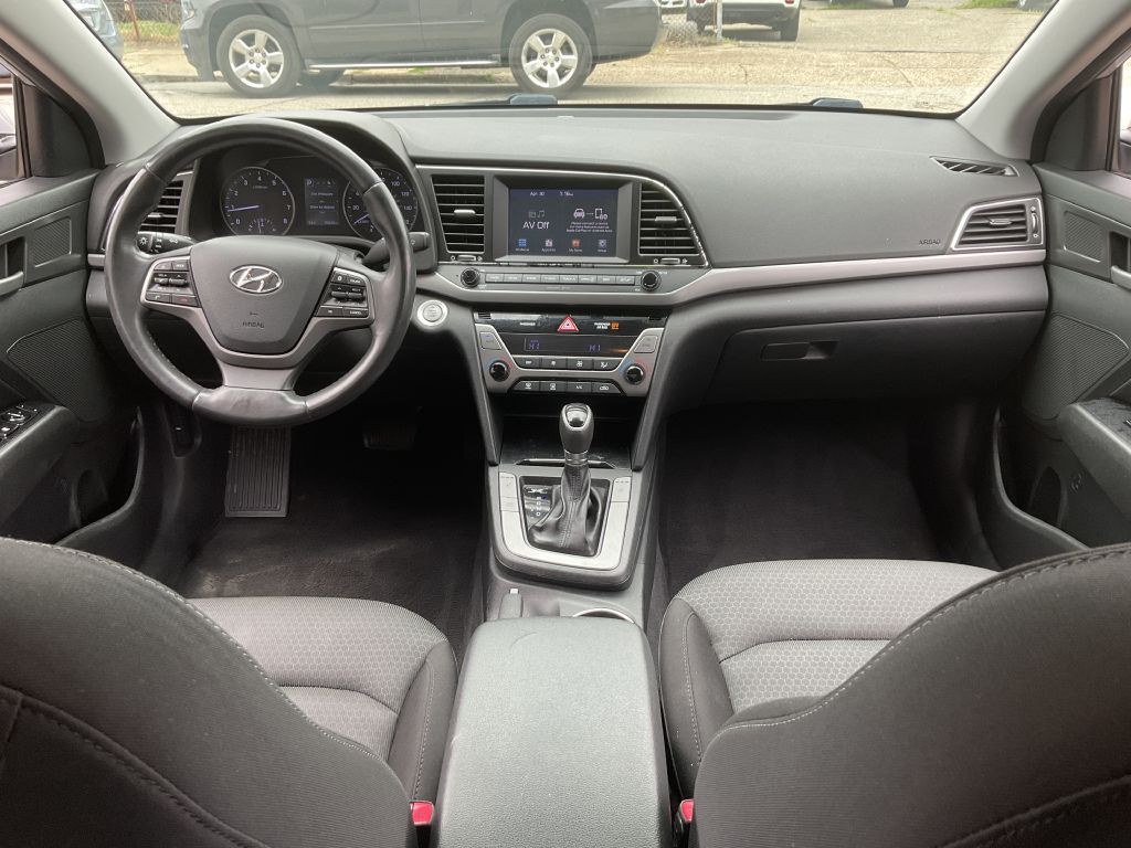 2018 Hyundai Elantra Image 21