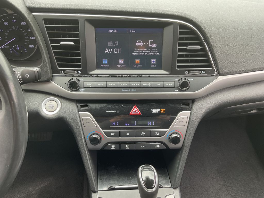 2018 Hyundai Elantra Image 24