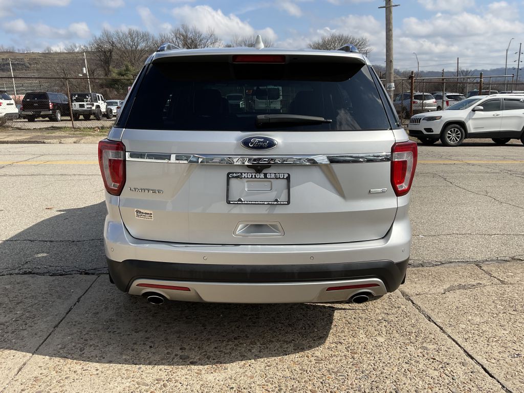 2016 Ford Explorer Image 8