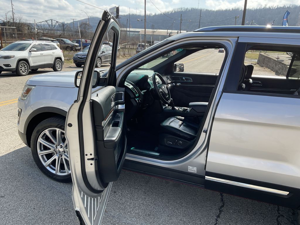 2016 Ford Explorer Image 13