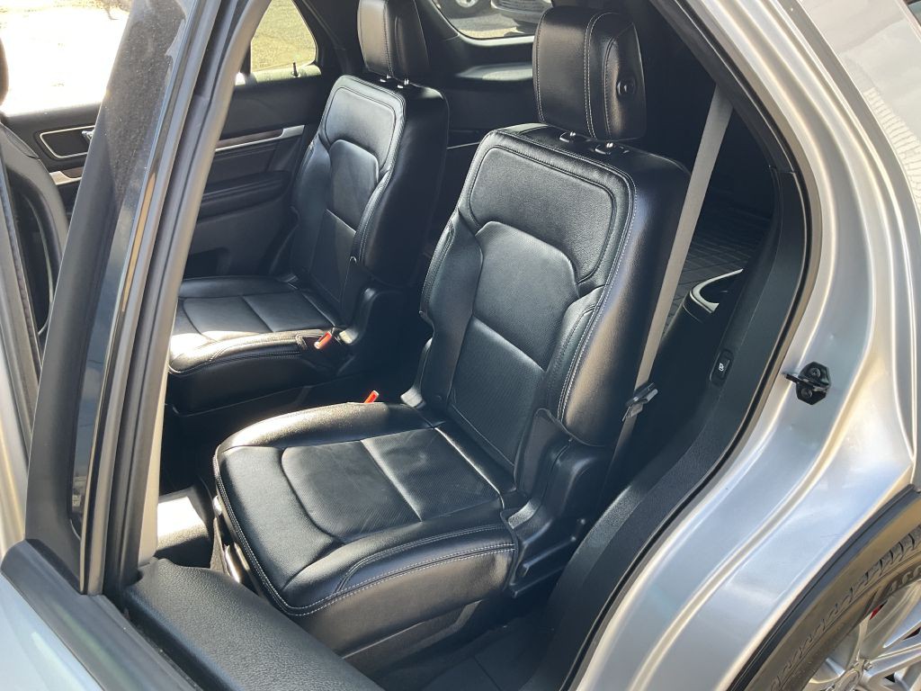 2016 Ford Explorer Image 20