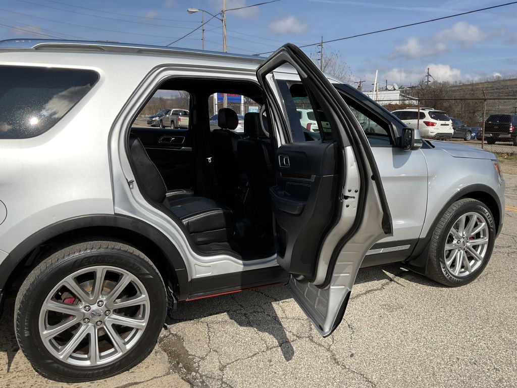 2016 Ford Explorer Image 22