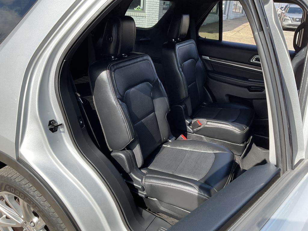 2016 Ford Explorer Image 23