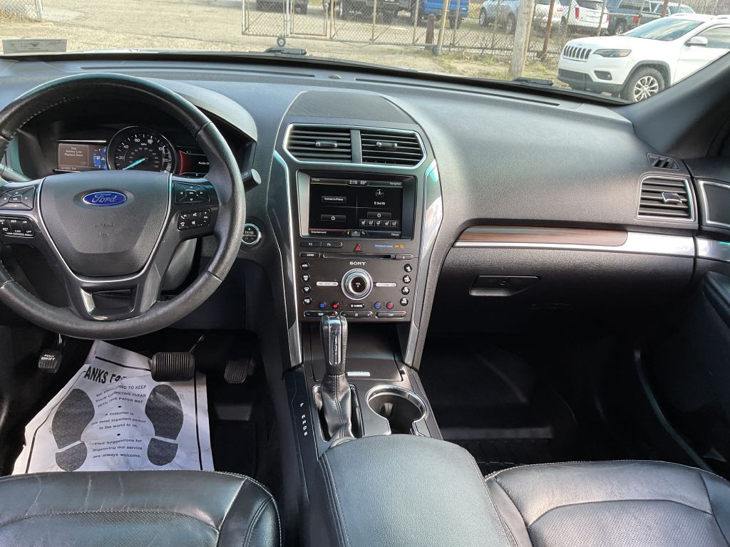 2016 Ford Explorer Image 32