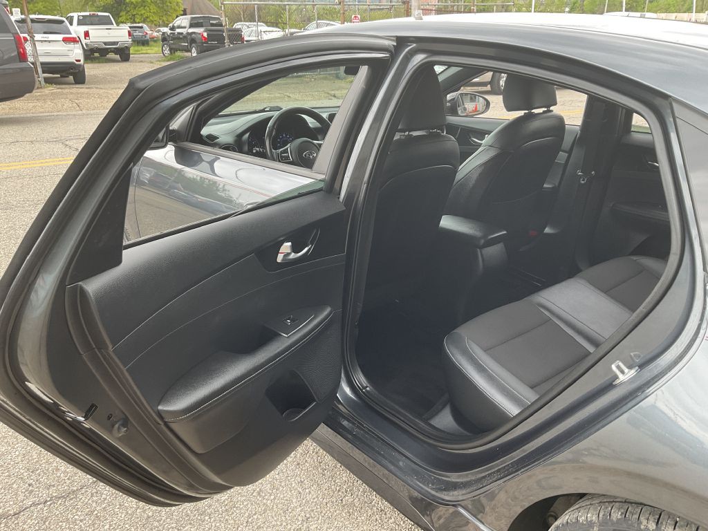 2020 Kia Forte Image 17