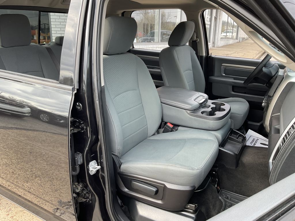 2016 RAM 1500 Image 17