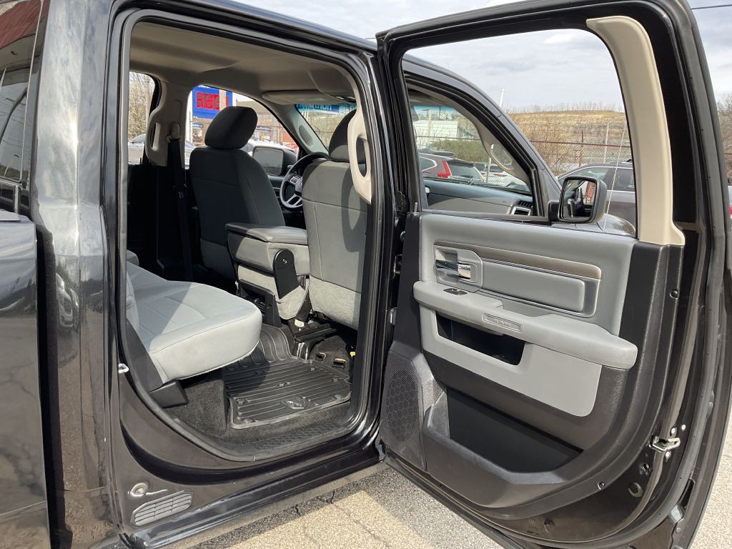 2016 RAM 1500 Image 25