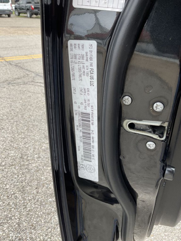 2016 RAM 1500 Image 34