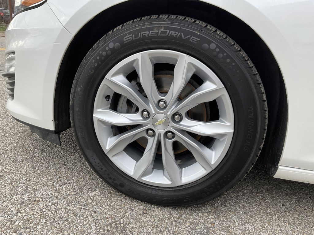 2019 Chevrolet Malibu Image 9