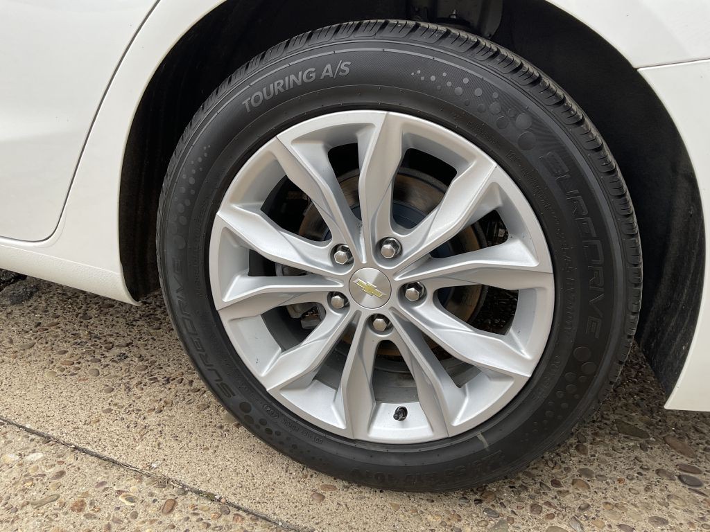 2019 Chevrolet Malibu Image 10