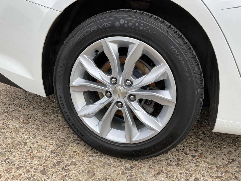 2019 Chevrolet Malibu Image 11