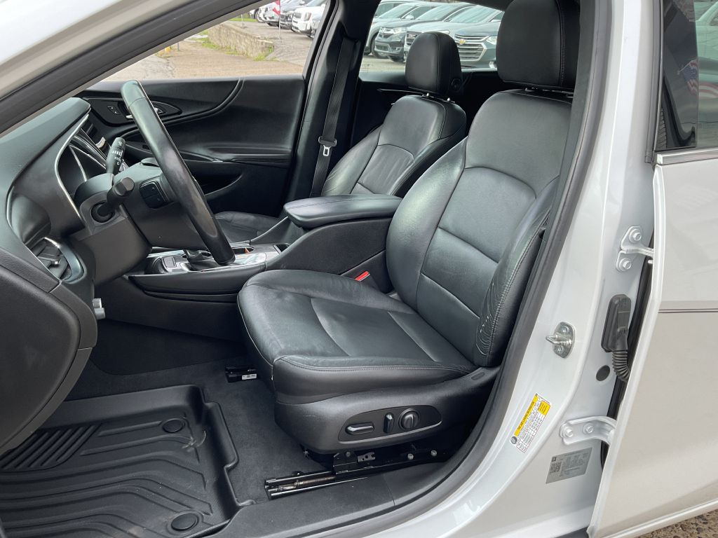 2019 Chevrolet Malibu Image 14