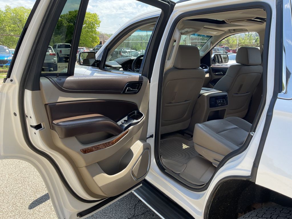 2016 Chevrolet Tahoe Image 17