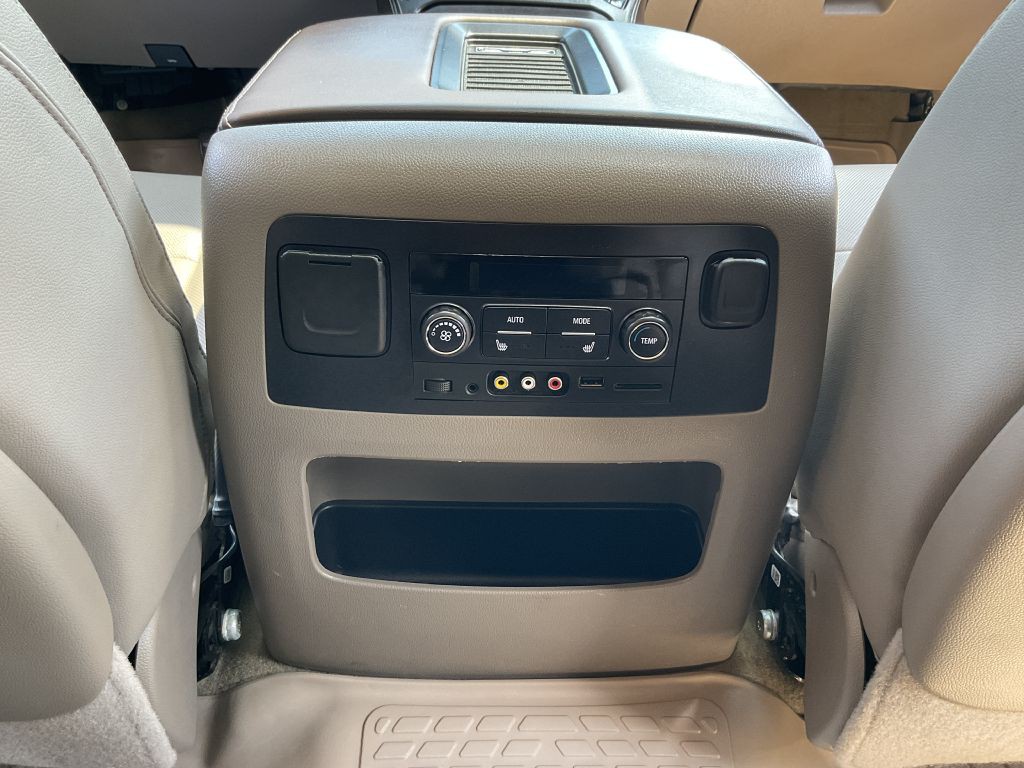 2016 Chevrolet Tahoe Image 25