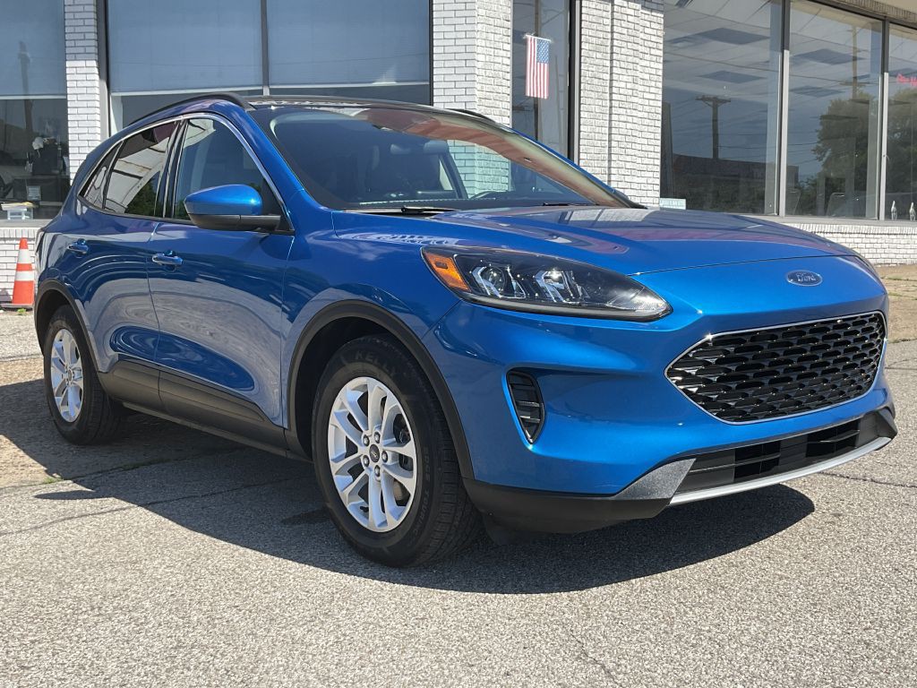 2020 Ford Escape Image 1