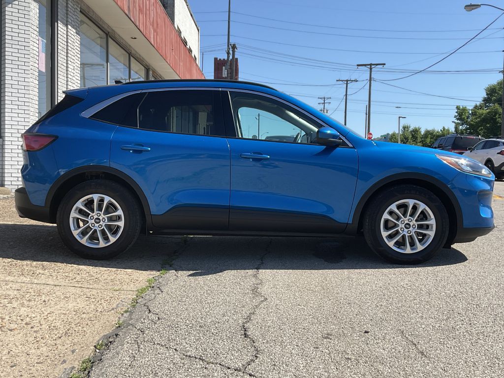 2020 Ford Escape Image 2
