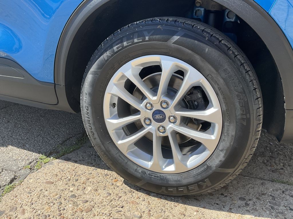 2020 Ford Escape Image 10