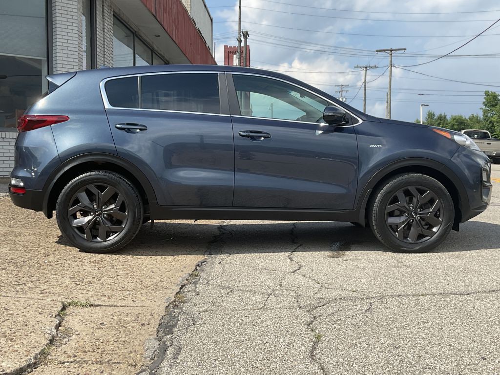 2022 Kia Sportage Image 2