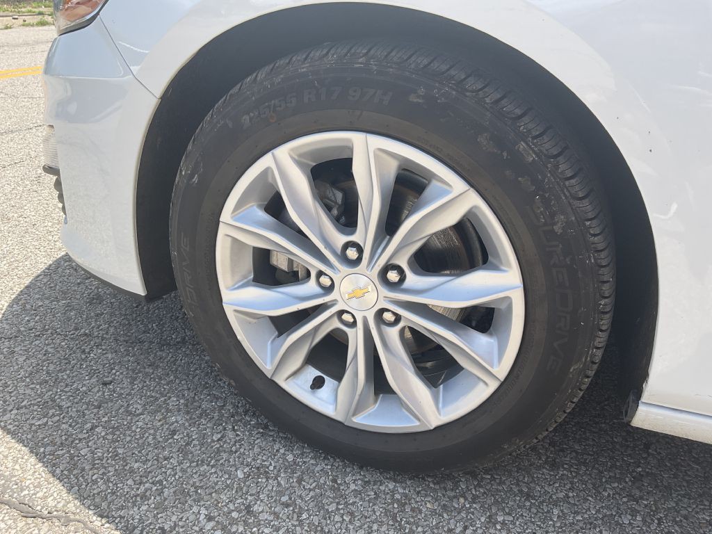 2024 Chevrolet Malibu Image 9