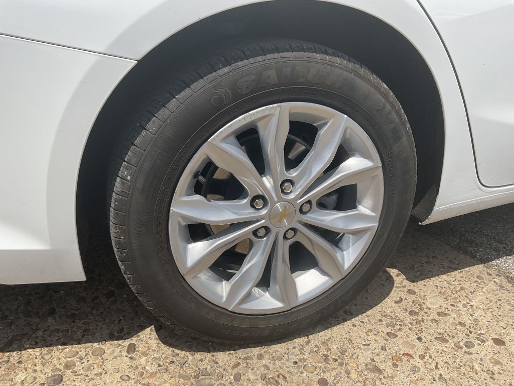 2024 Chevrolet Malibu Image 11