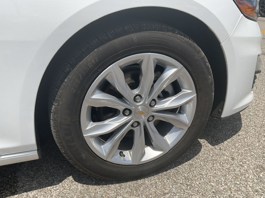 2024 Chevrolet Malibu Image 12