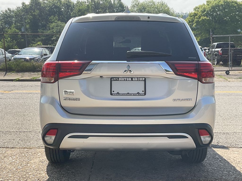 2019 Mitsubishi Outlander Image 5