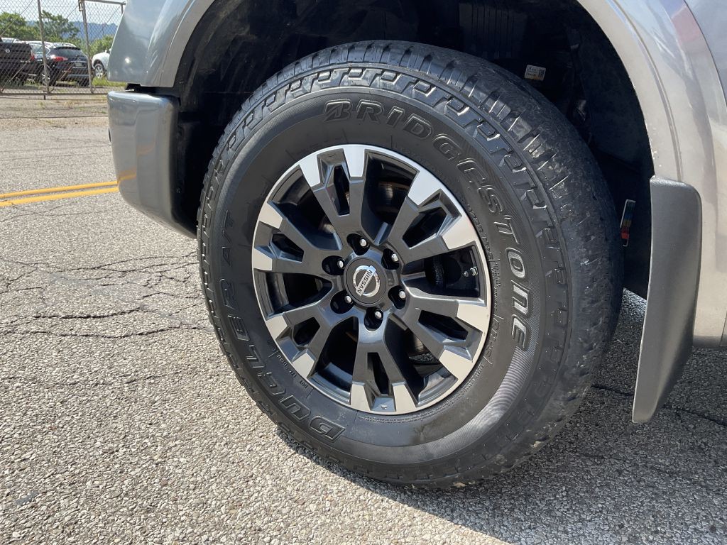 2019 Nissan Titan Image 9