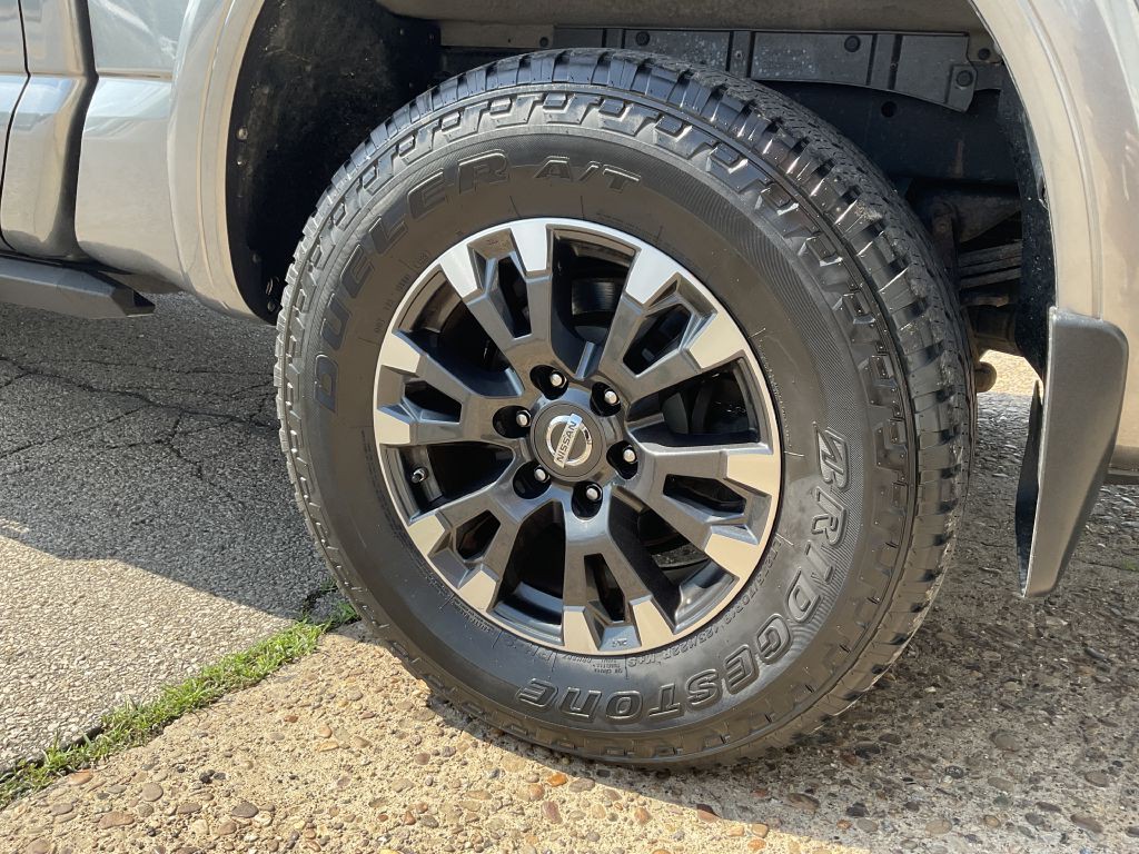 2019 Nissan Titan Image 10