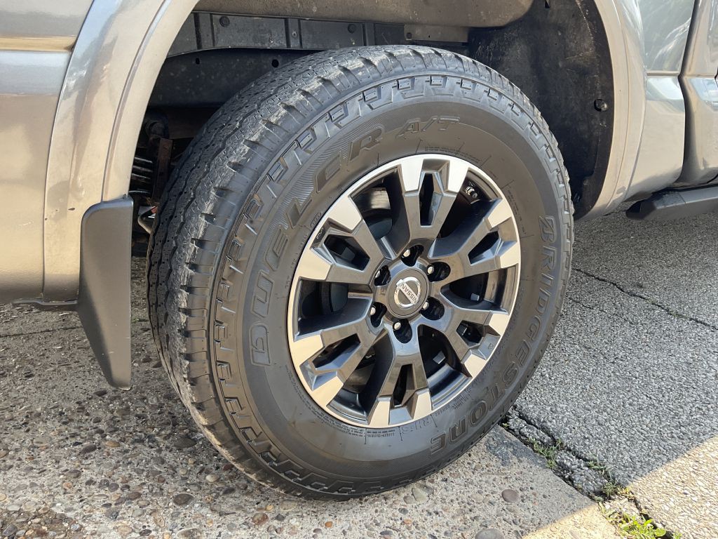 2019 Nissan Titan Image 11