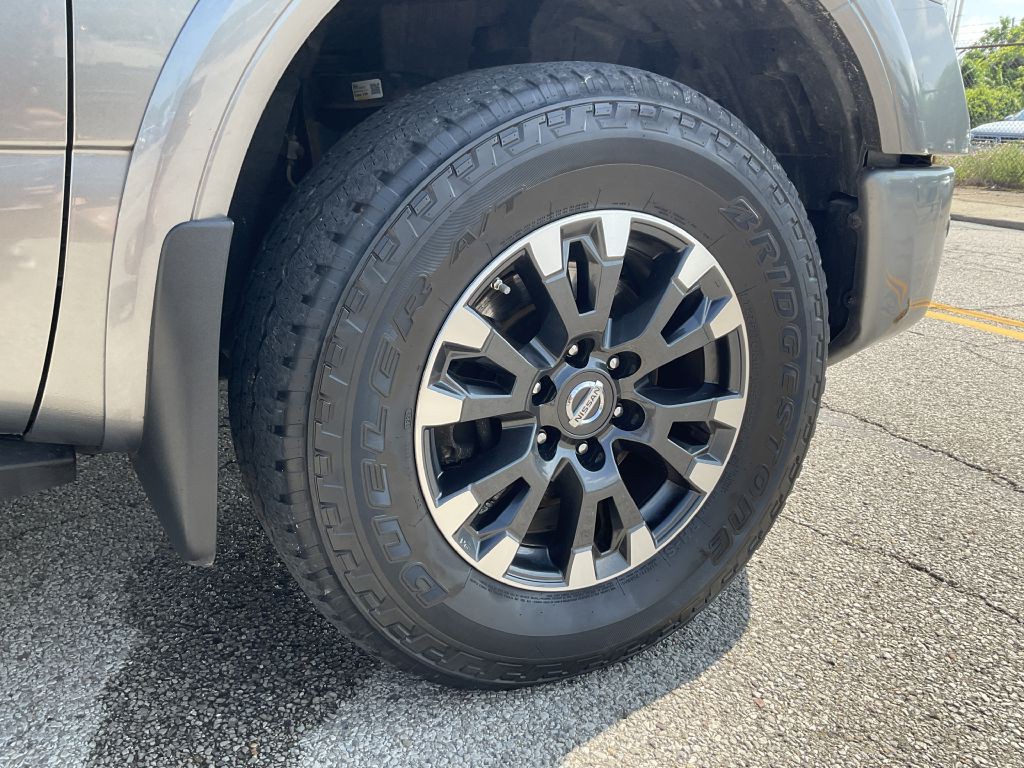 2019 Nissan Titan Image 12