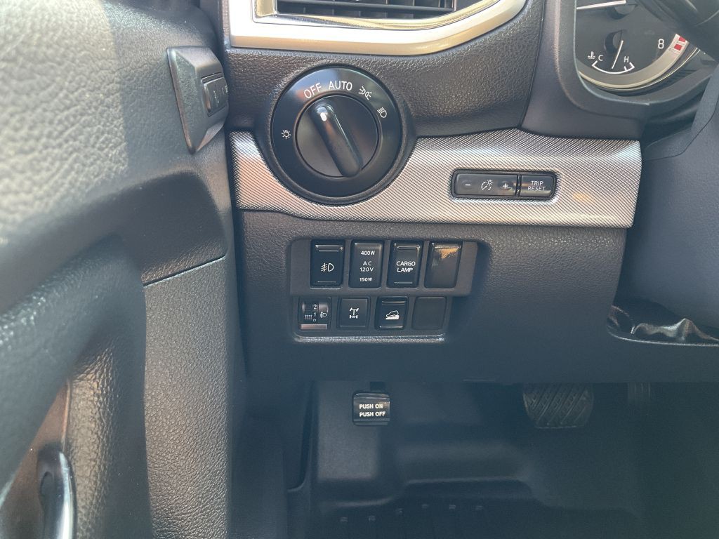 2019 Nissan Titan Image 25
