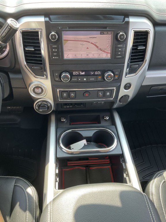 2019 Nissan Titan Image 26