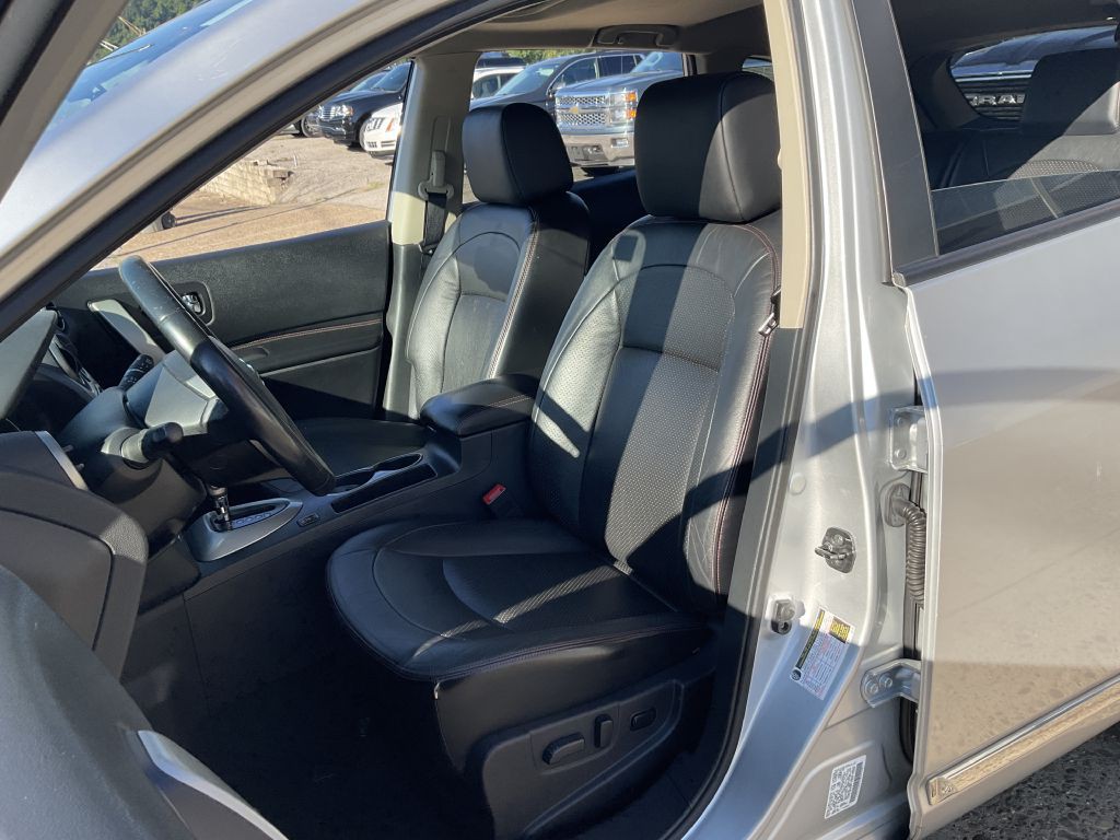 2011 Nissan Rogue Image 14
