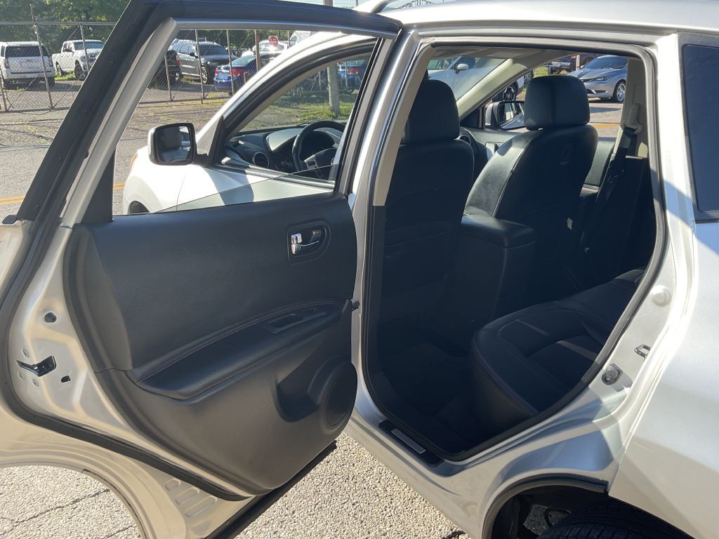 2011 Nissan Rogue Image 17