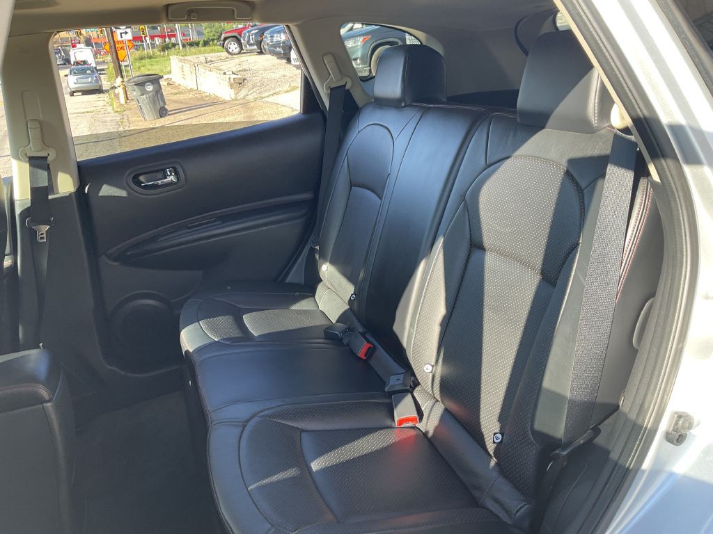 2011 Nissan Rogue Image 18