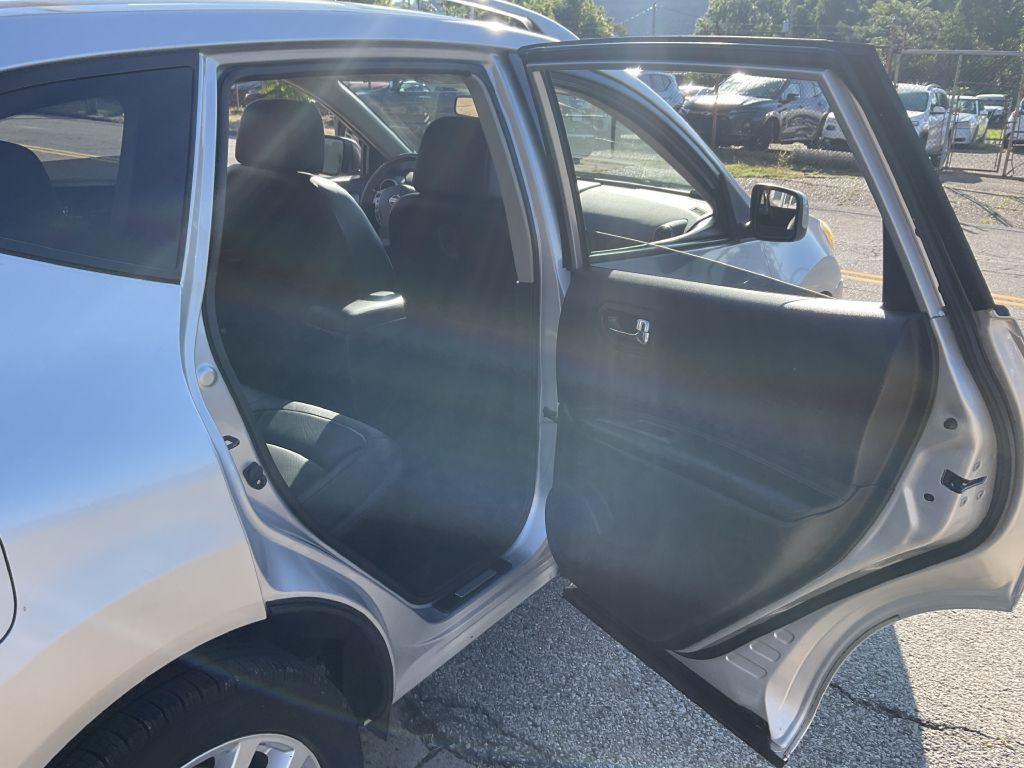 2011 Nissan Rogue Image 19