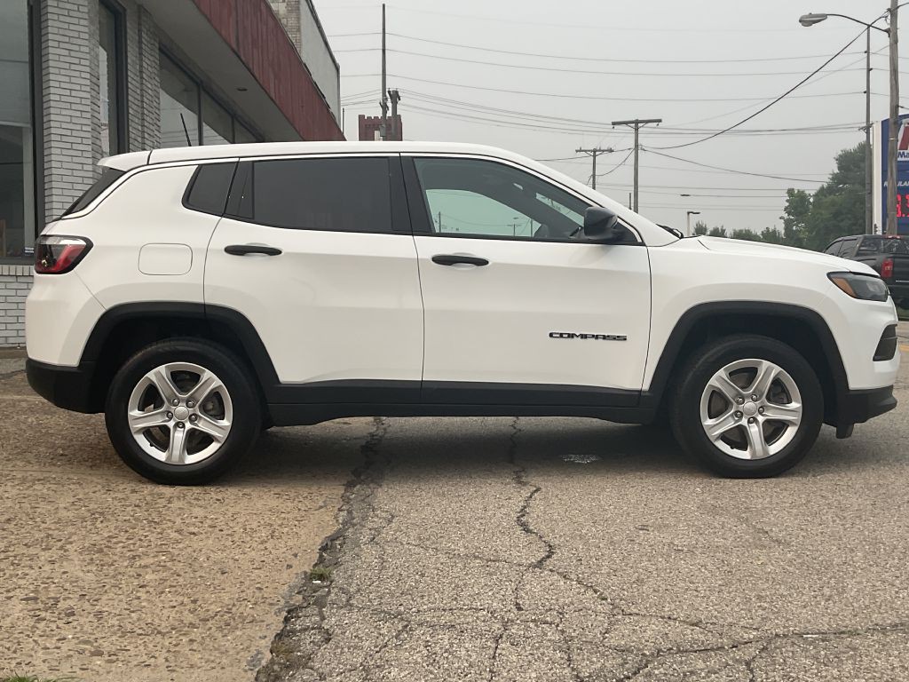 2023 Jeep Compass Image 2