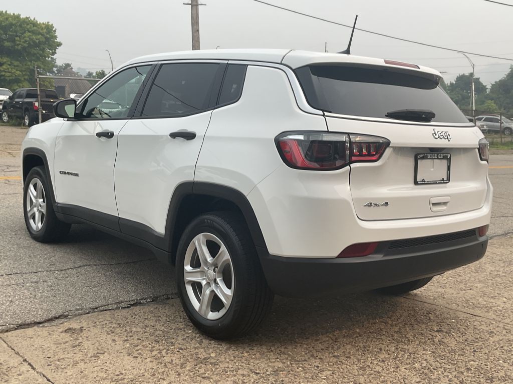 2023 Jeep Compass Image 7
