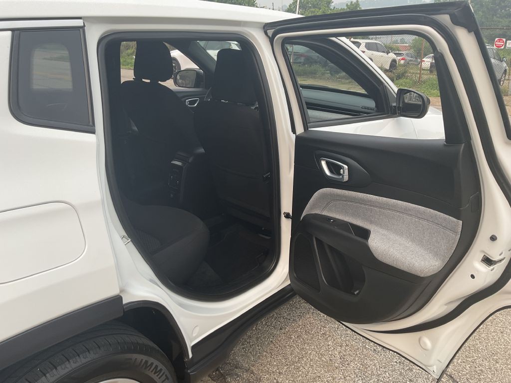 2023 Jeep Compass Image 19