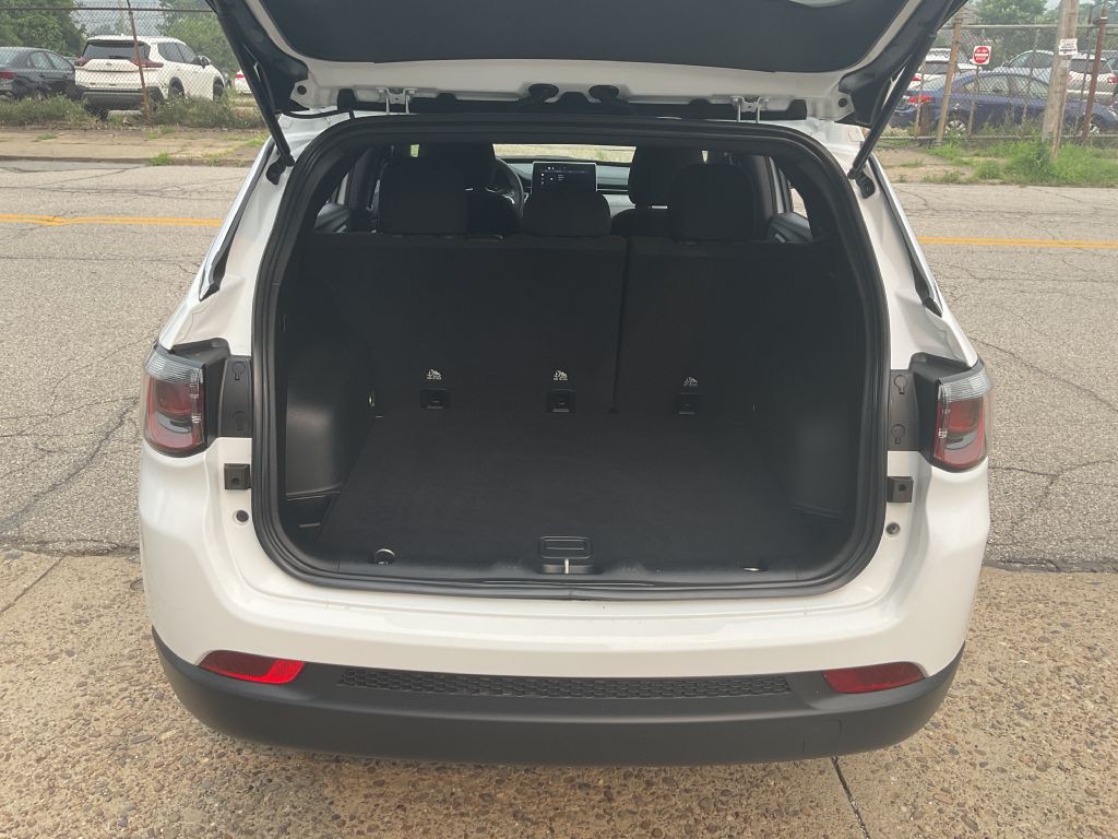 2023 Jeep Compass Image 21