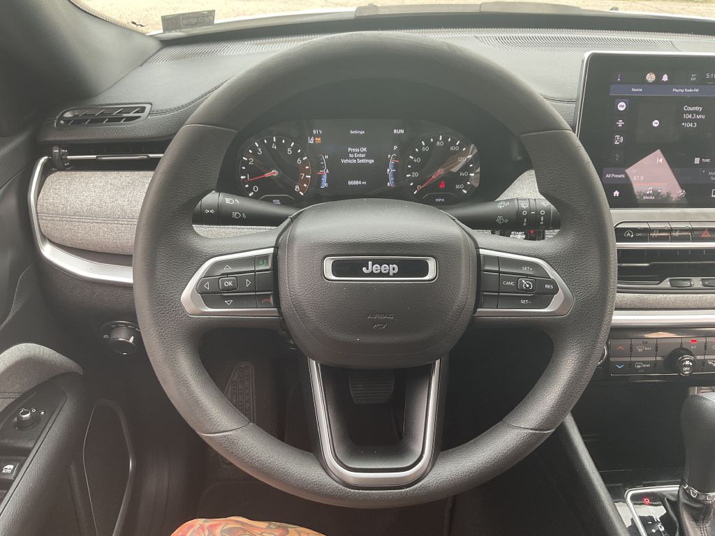 2023 Jeep Compass Image 24