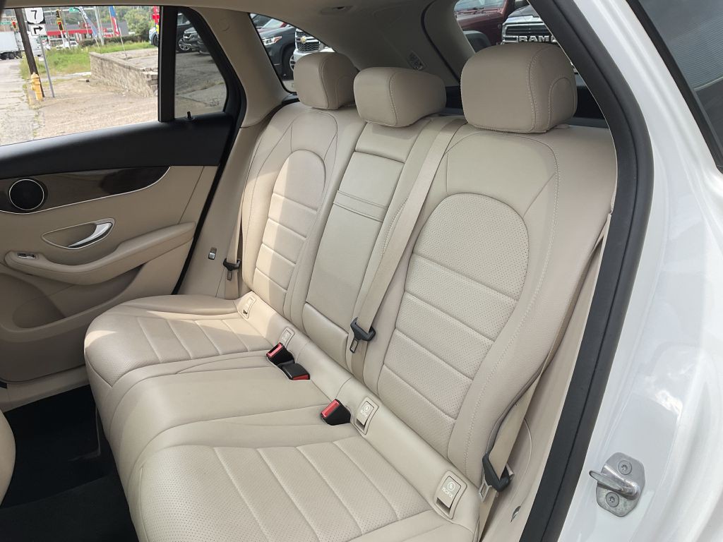 2018 Mercedes-Benz GLC-Class Image 18