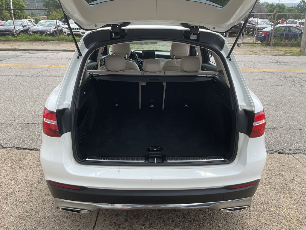 2018 Mercedes-Benz GLC-Class Image 21