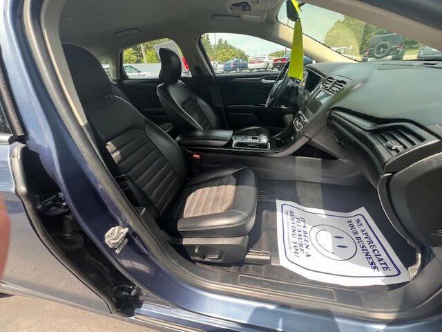 2018 Ford Fusion Image 17