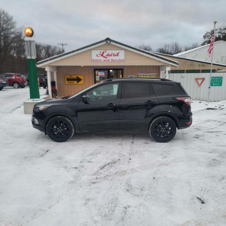 2017 Ford Escape Image 2