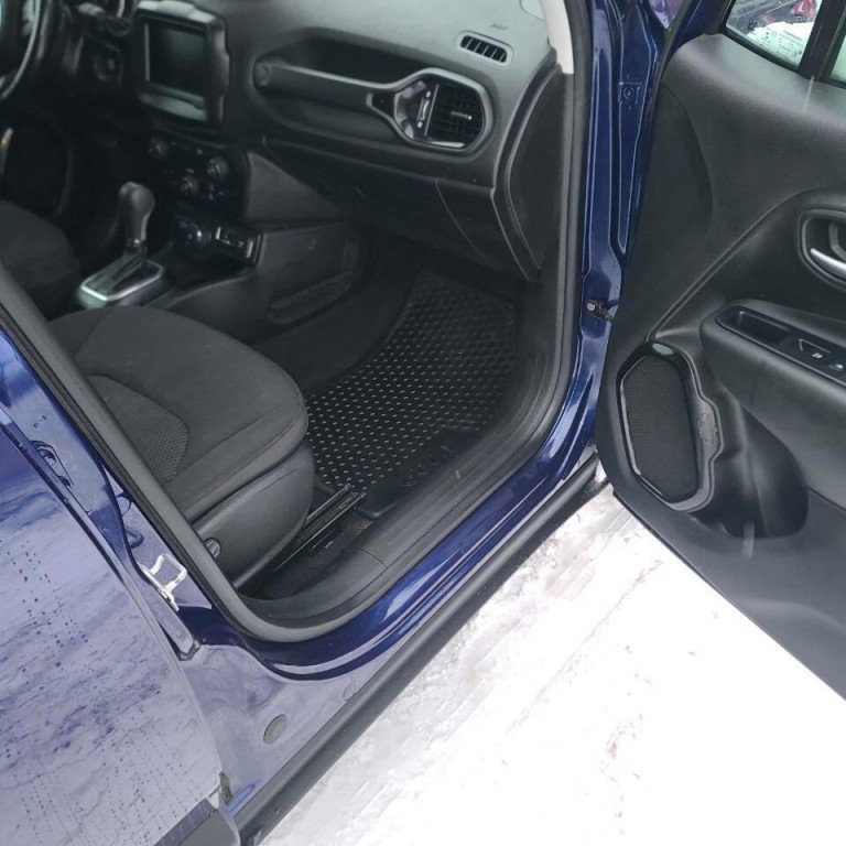 2019 Jeep Renegade Image 17