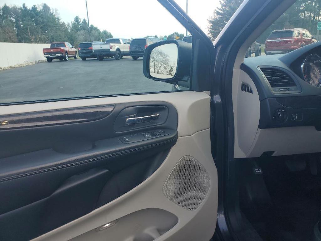 2016 Dodge Grand Caravan Image 7
